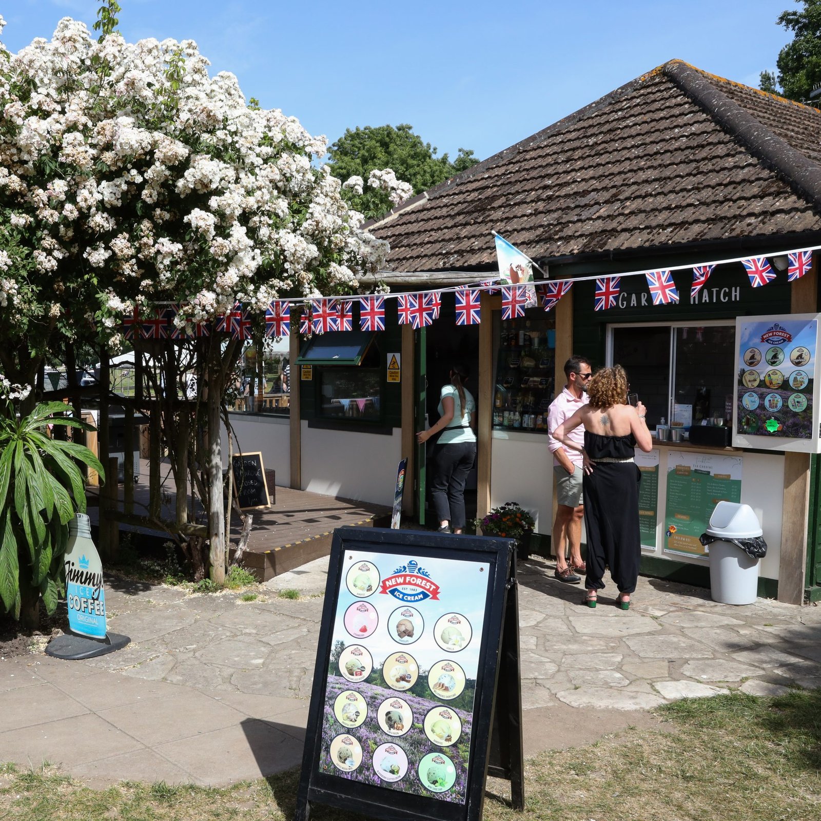Tuckton Tea Gardens riverside setting